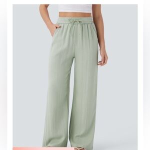 HALARA Wide-Leg Pants in Light Sage Green